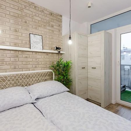 Nowoczesny Apartament W Sercu Mokotowa Varsovia Exterior foto