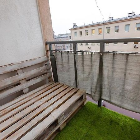 Nowoczesny Apartament W Sercu Mokotowa Varsovia Exterior foto