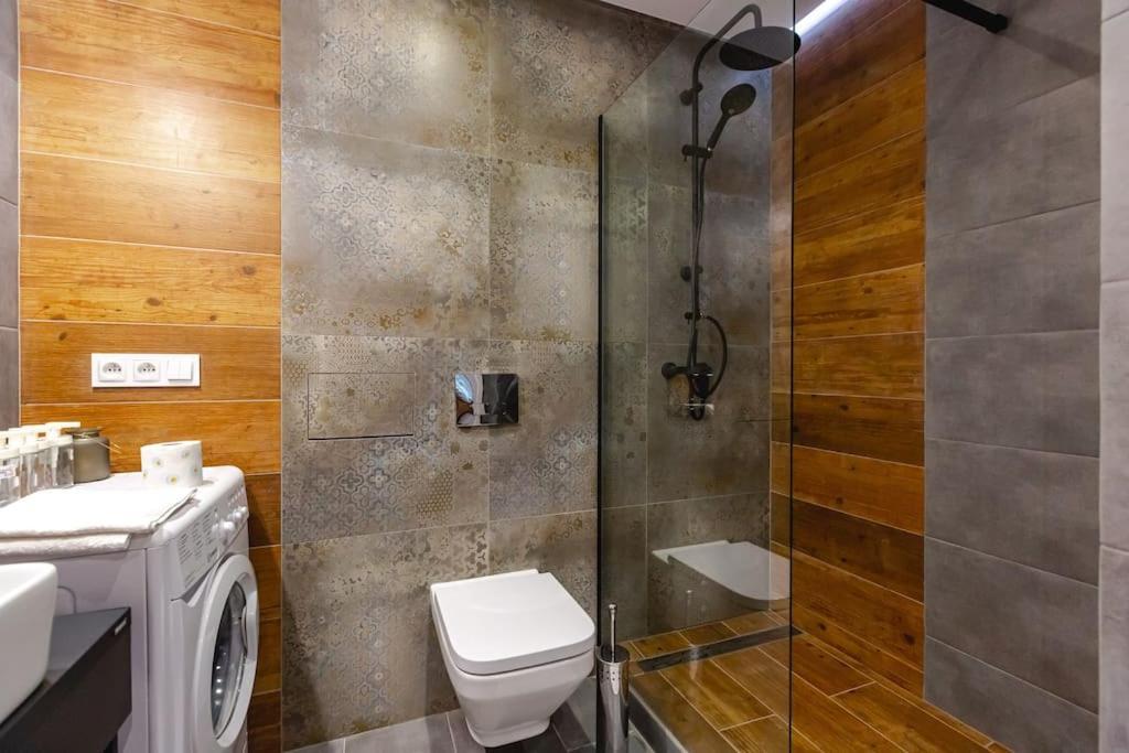 Nowoczesny Apartament W Sercu Mokotowa Varsovia Exterior foto