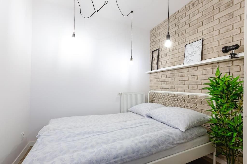 Nowoczesny Apartament W Sercu Mokotowa Varsovia Exterior foto
