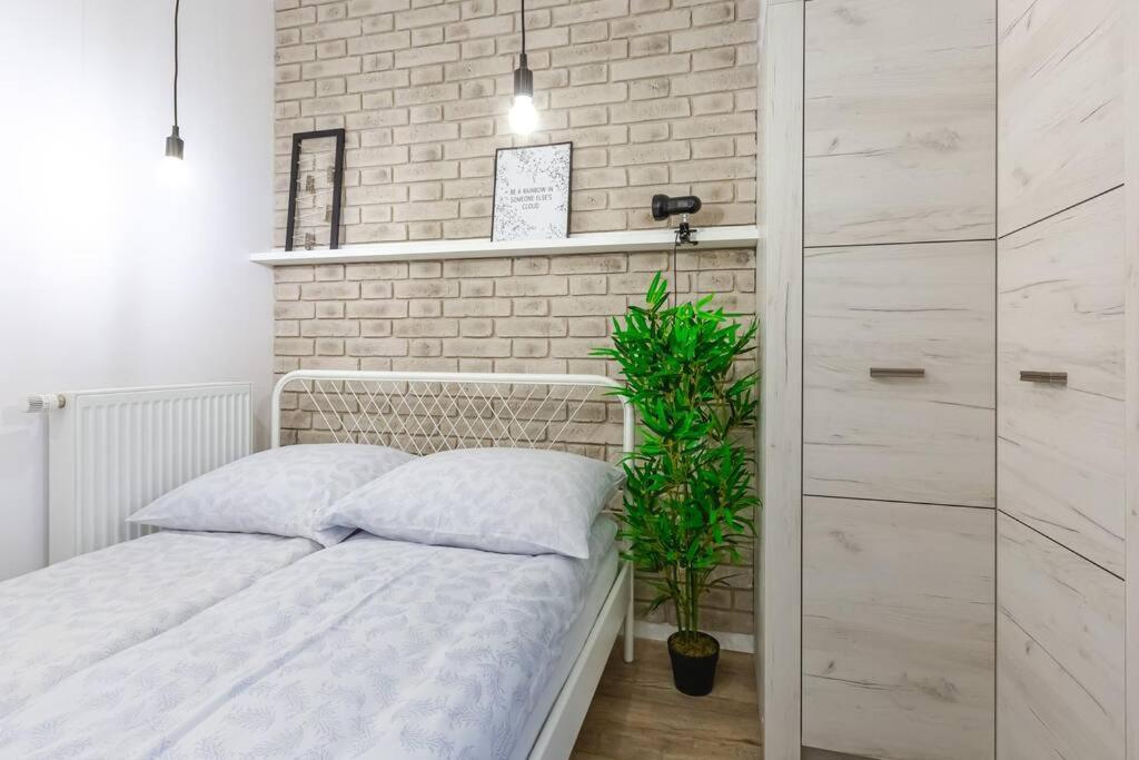 Nowoczesny Apartament W Sercu Mokotowa Varsovia Exterior foto