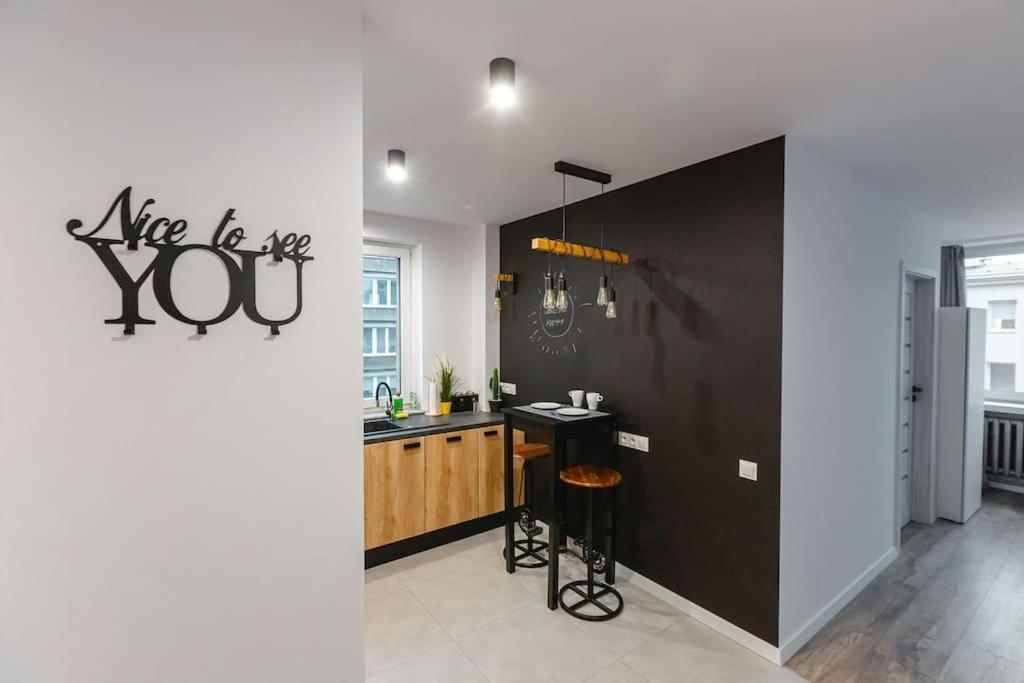 Nowoczesny Apartament W Sercu Mokotowa Varsovia Exterior foto